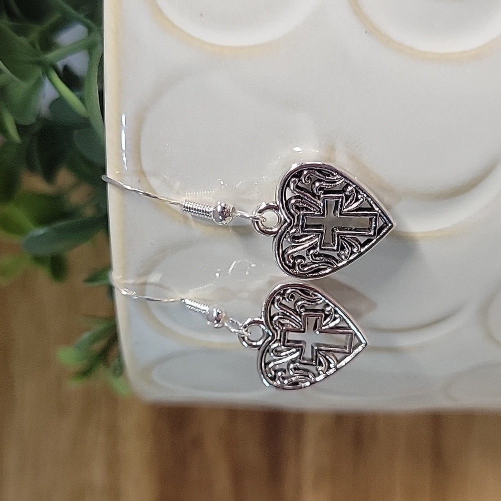 CHRISTIAN HEART CROSS DROP EARRINGS, S925 wires - Picture 3 of 4